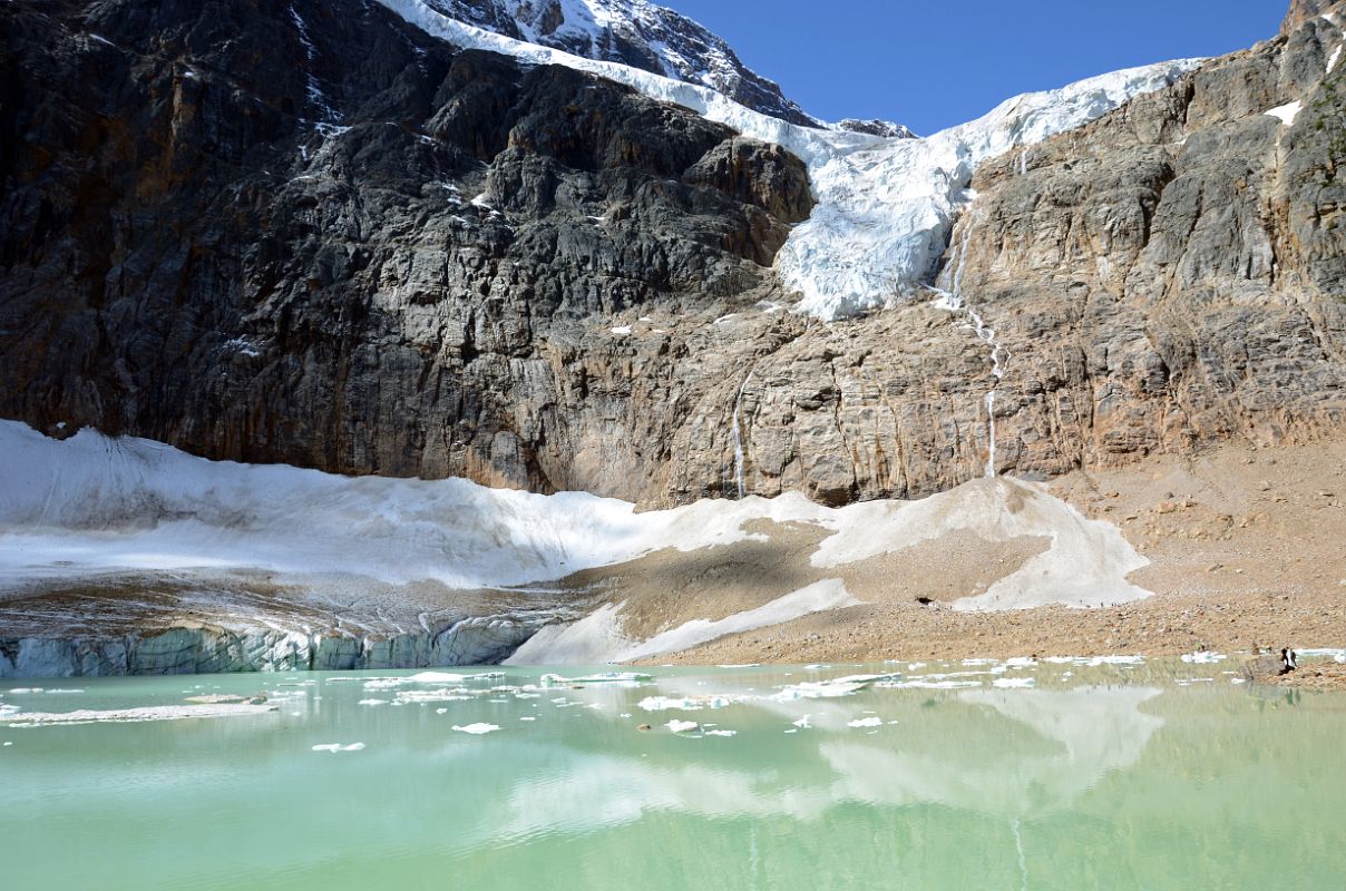 15 Angel Glacier on Mount Edith Cavell, Cavell Glacier and Cavell Pond